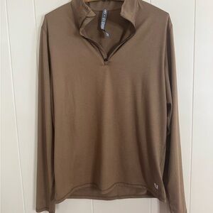 Vuori Men’s Ease Performance Half Zip 2.0 Brown Shirt, size M
